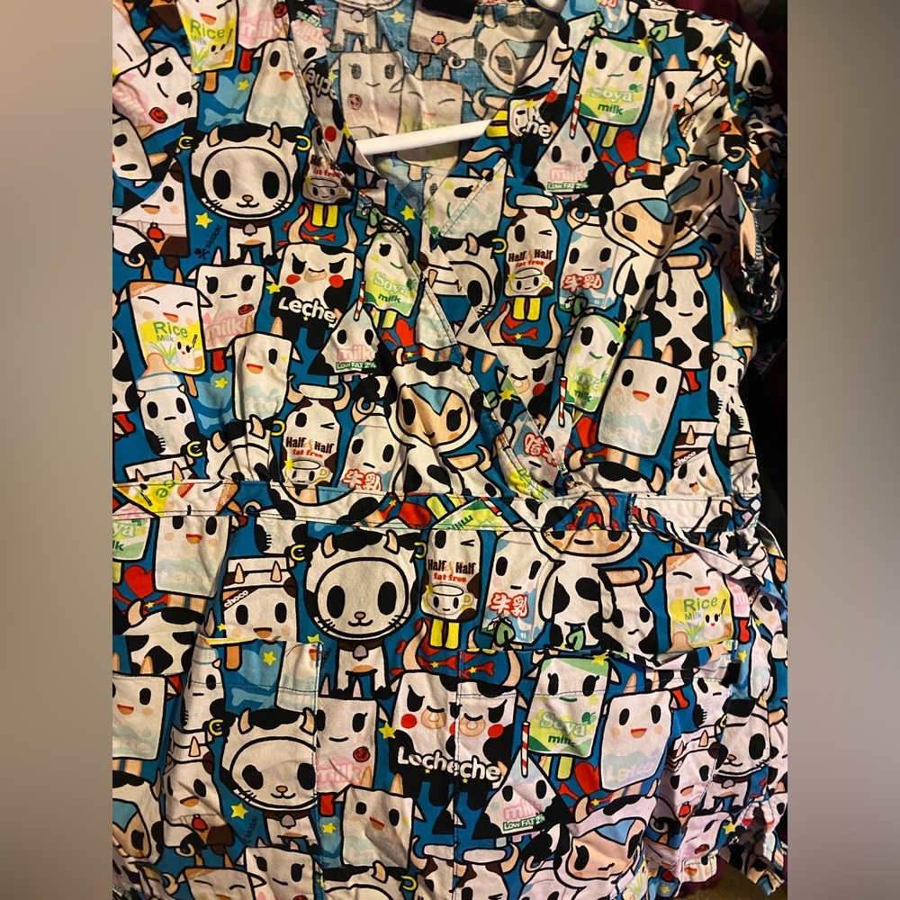 Women’s scrub top